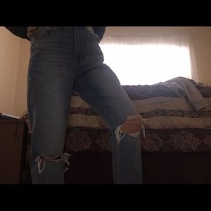 American eagle mom jeans